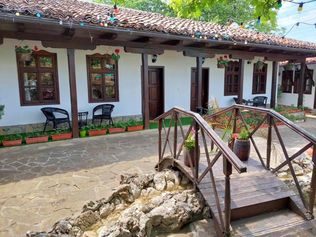 Guest Rooms Cheshmata 알바나시 외부 사진