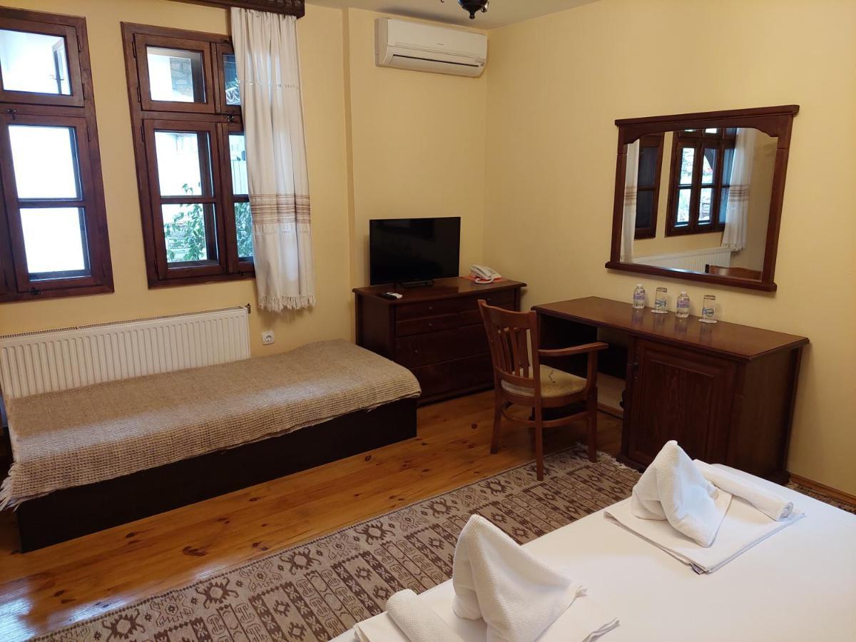Guest Rooms Cheshmata 알바나시 외부 사진