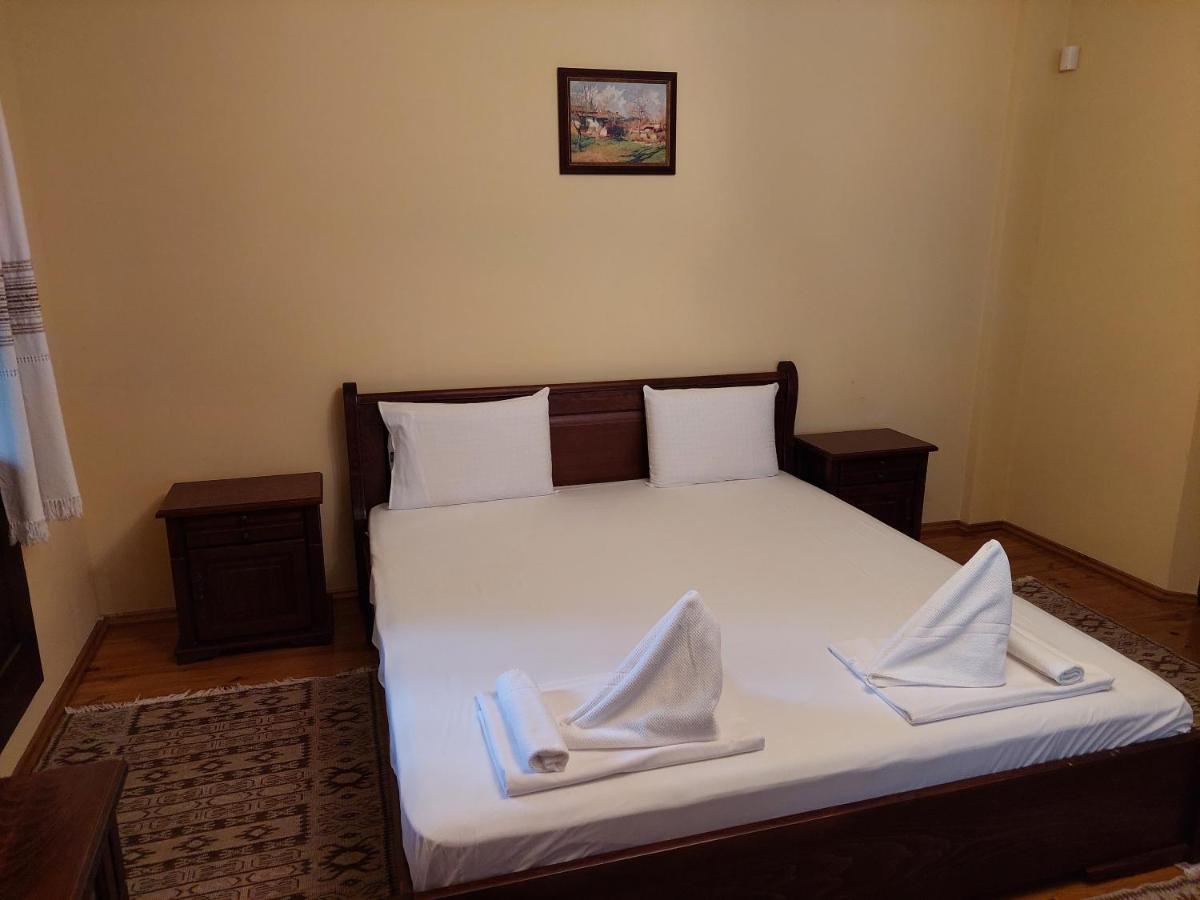 Guest Rooms Cheshmata 알바나시 외부 사진
